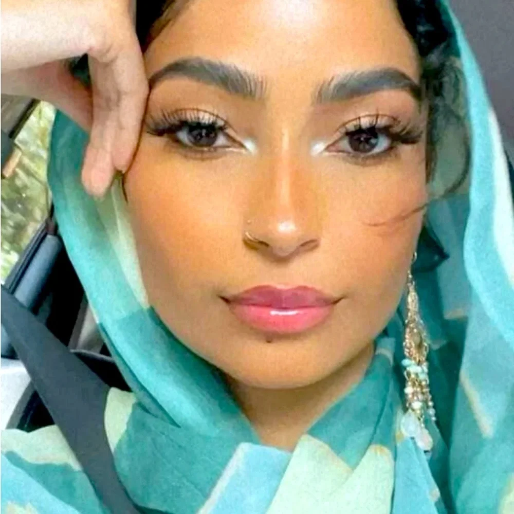 Exquisitely Exotic Hand Beaded Chandelier Earrings Blue, Green & Gold - Picture 8 of 9